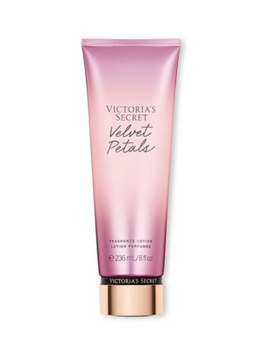 CRÉME VELVET PETALS BY VICTORIA SECRET